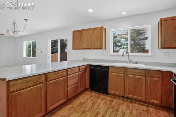 1634 Woodpark DR, Colorado Springs, CO 80951