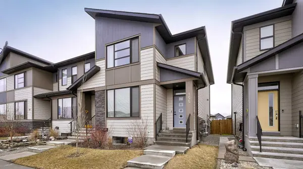 155 Wolf Hollow PARK SE,  Calgary,  AB T2X 4M8