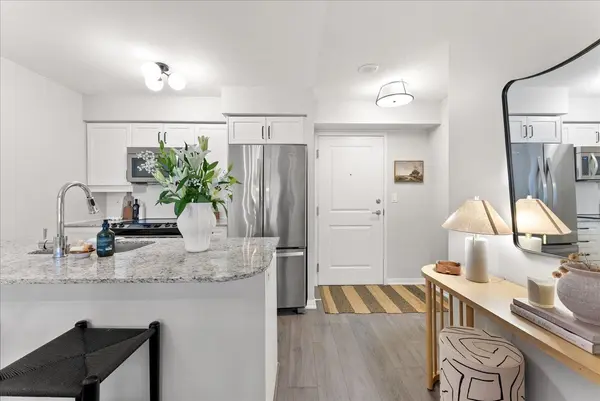 35 Bastion ST #1010, Toronto C01, ON M5V 0C1