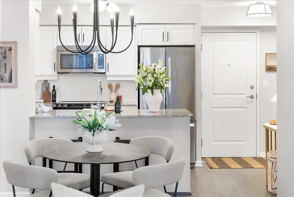 35 Bastion ST #1010, Toronto C01, ON M5V 0C1