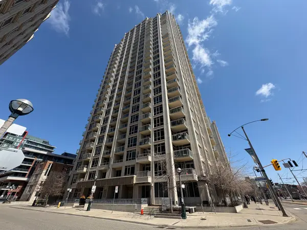 21 Grand Magazine ST #818, Toronto C01, ON M5V 1B5