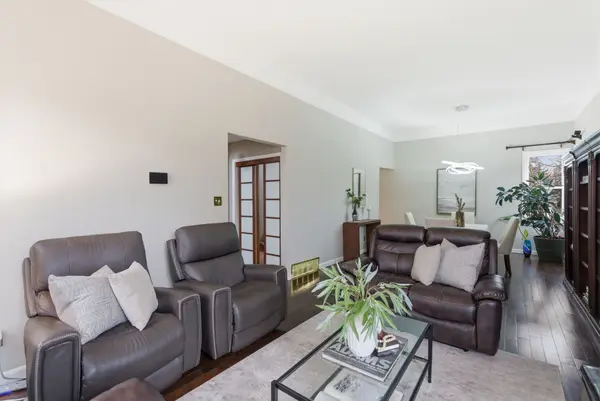 209 Darcy ST, Oshawa, ON L1G 3B9