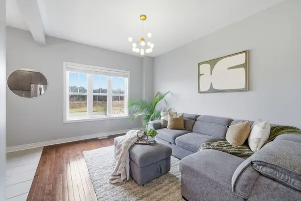 1771 Carousel DR, Pickering, ON L1X 0C2