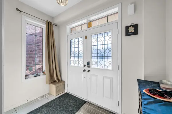 2553 Craftsman DR, Oshawa, ON L1L 0M4