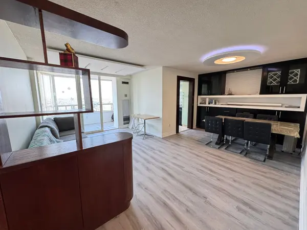 300 Alton Towers CIR #1204, Toronto E07, ON M1V 4X9