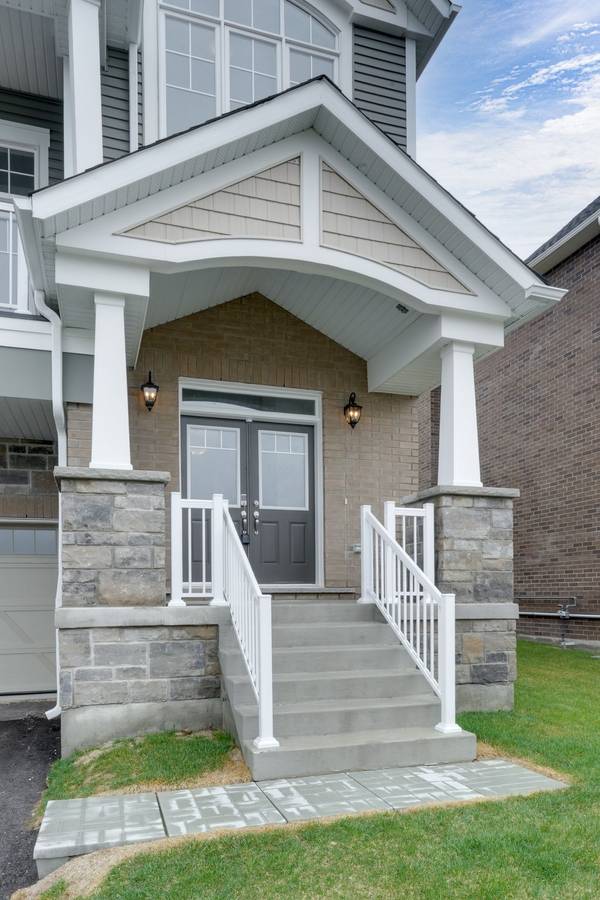 3071 Ireton ST, Innisfil, ON L9S 0R9