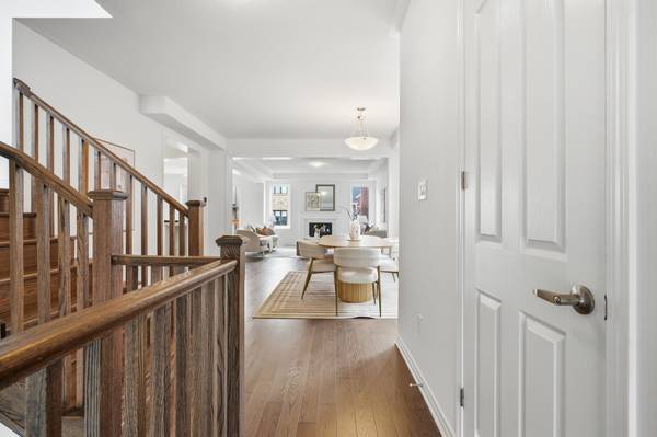 3071 Ireton ST, Innisfil, ON L9S 0R9