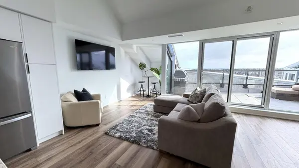 31 Huron ST #622, Collingwood, ON L9Y 5T7