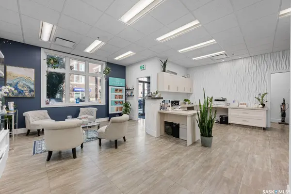 1723 BADHAM BOULEVARD #B, Regina, SK S4P 0L9