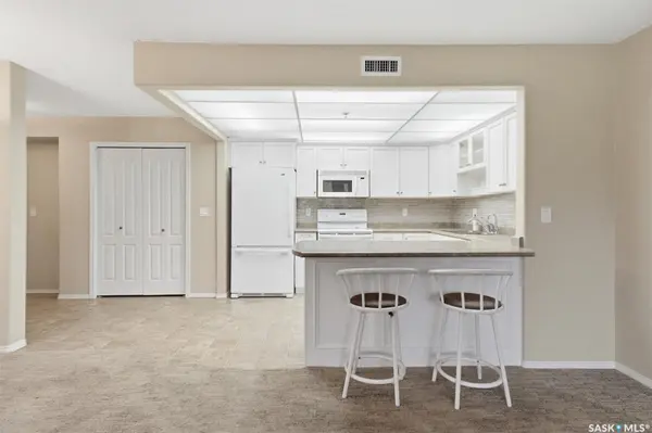 1622A Acadia DRIVE #304, Saskatoon, SK S7H 5H7