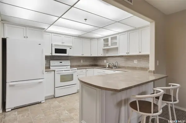 1622A Acadia DRIVE #304, Saskatoon, SK S7H 5H7