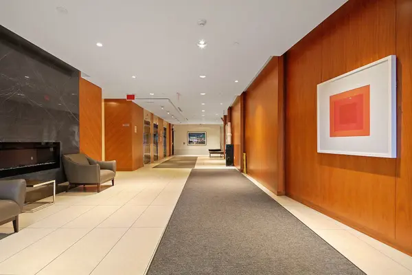 9 Valhalla Inn RD #1802, Toronto W08, ON M9B 1S9