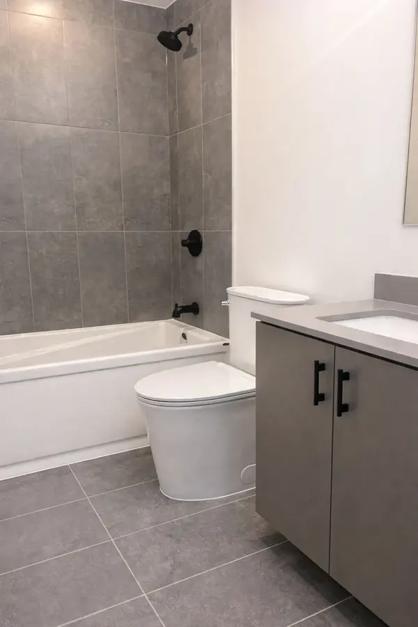 4878 Powers Common #519, Burlington, ON L7M 2B4