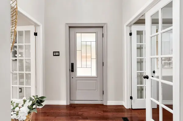 2006 Glenada CRES #7, Oakville, ON L6H 5R9