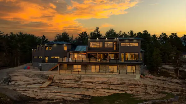 47B George Hunt Memorial DR W, Mcdougall, ON P2A 2W9