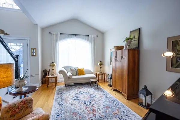 48 De La Rive DR, Russell, ON K0A 1W0