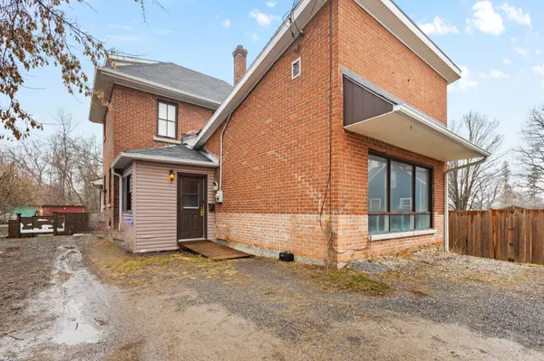 47 Daniel ST S, Arnprior, ON K7S 2L5