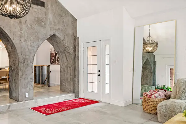 33 Rutherford CRES, Kanata, ON K2K 1N1