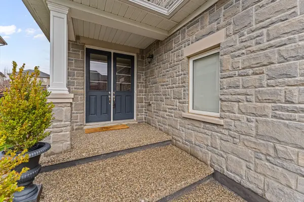 139 VINTON RD, Hamilton, ON L9K 0G7