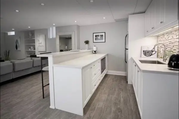 170 Humphrey ST #Basement, Hamilton, ON L8B 0R4