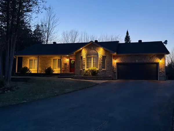 5 Red Oak DR, North Grenville, ON K0G 1J0