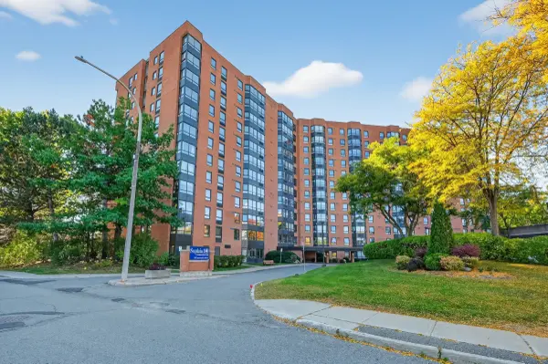 80 Sandcastle DR #1207, South Of Baseline To Knoxdale, ON K2H 9E7