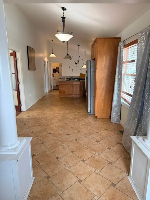 1150 Kipps LN #bedroom 2, London East, ON N5Y 4S7