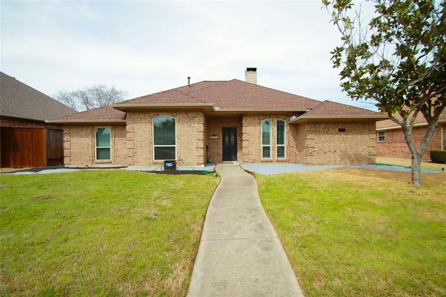 3929 Alto Avenue, Carrollton, TX 75007