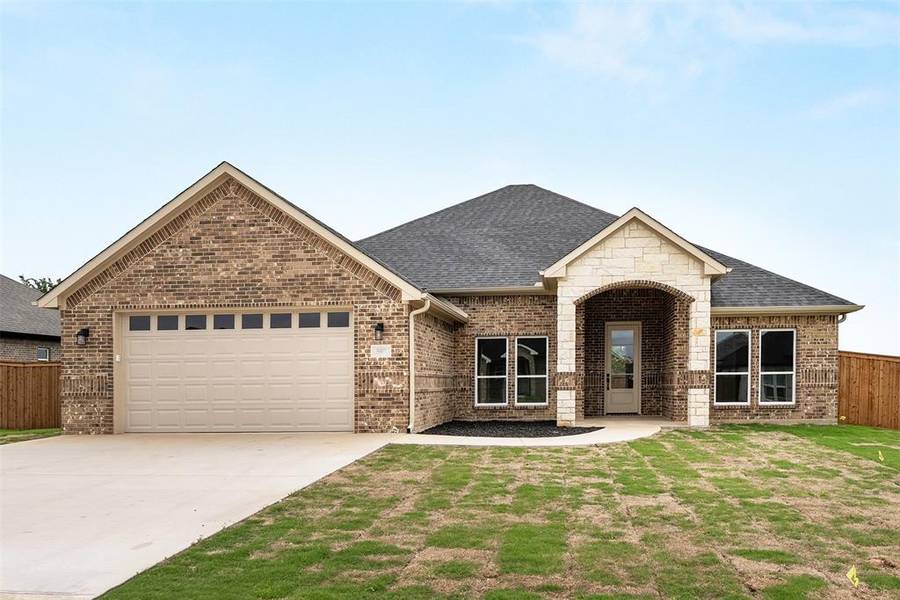507 Limestone Circle, Mabank, TX 75147