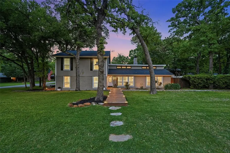 320 Tanglewood Lane, Highland Village, TX 75077