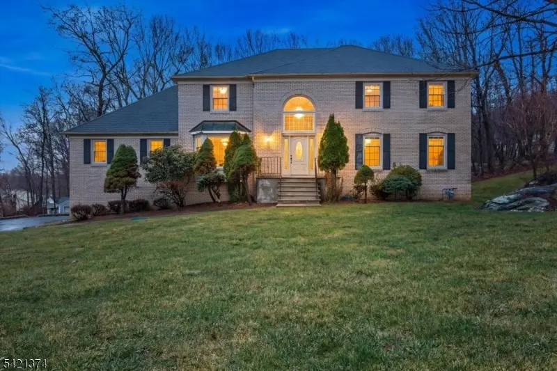 17 Pleasant Village Dr, Roxbury Twp., NJ 07876