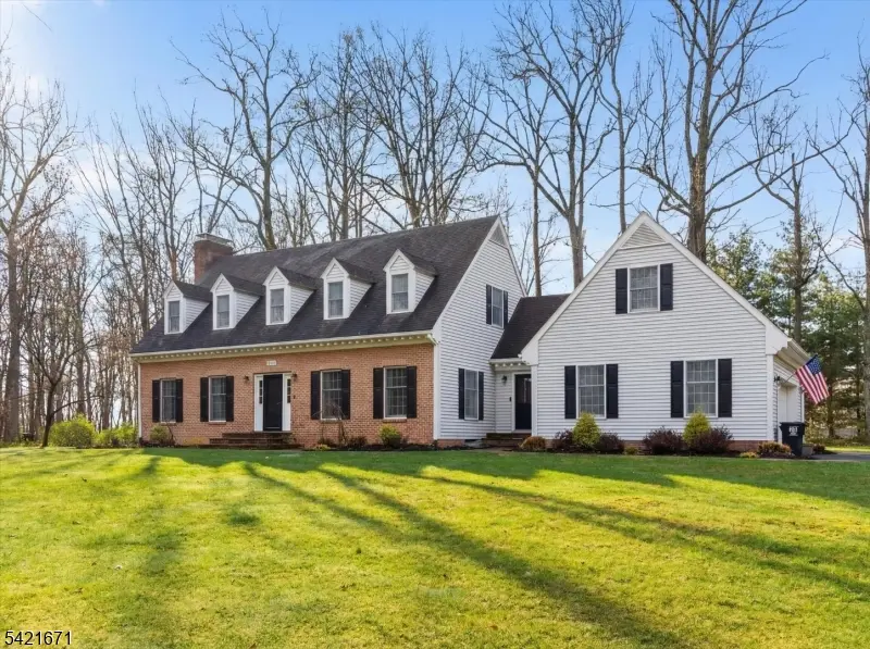 321 Bellis Rd, Holland Twp., NJ 08804