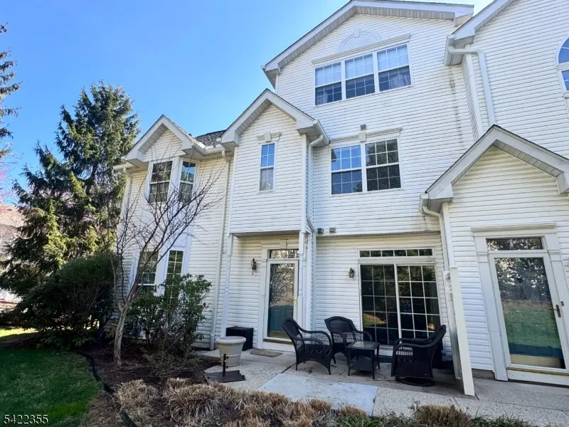 8 Timothy Ct, Morris Twp., NJ 07960