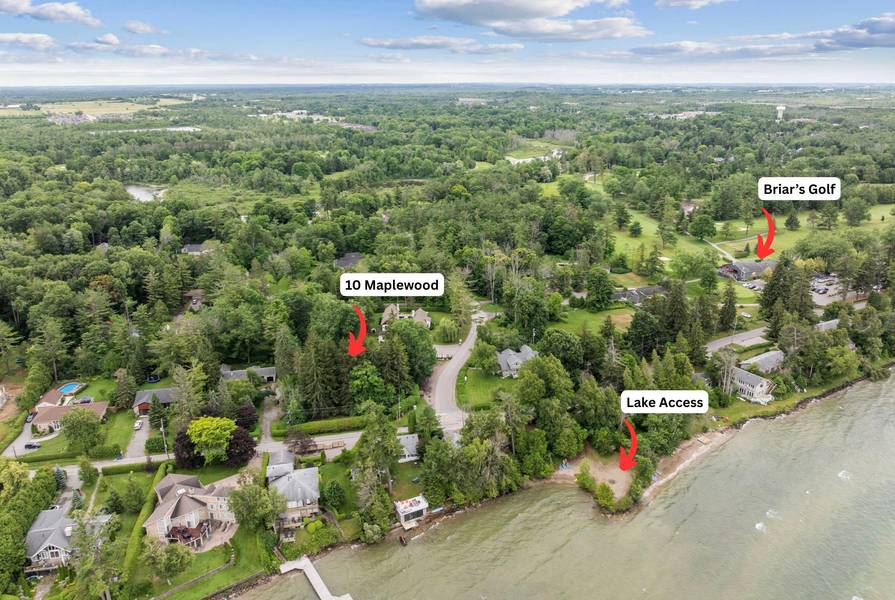 10 Maplewood LN, Georgina, ON L0E 1R0