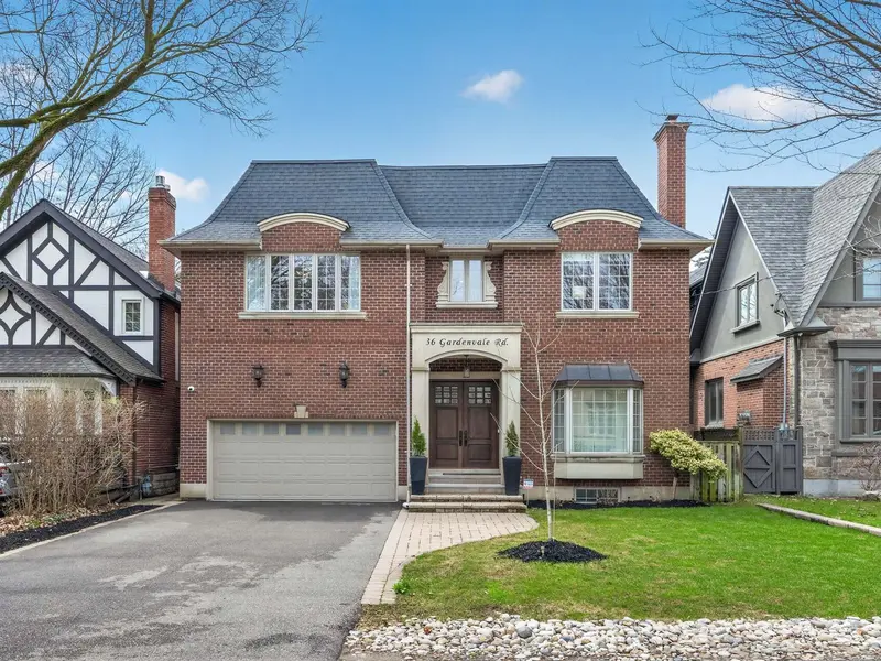 36 Gardenvale RD, Toronto W07, ON M8Z 4B9