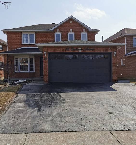 16 Cochrane AVE, Brampton, ON L6Z 4J4
