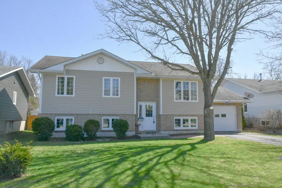 16 FREDERICK ST, Lansdowne Village, ON K0E 1L0