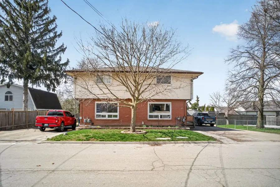 47 Sherman ST, Chatham-kent, ON N0P 1A0