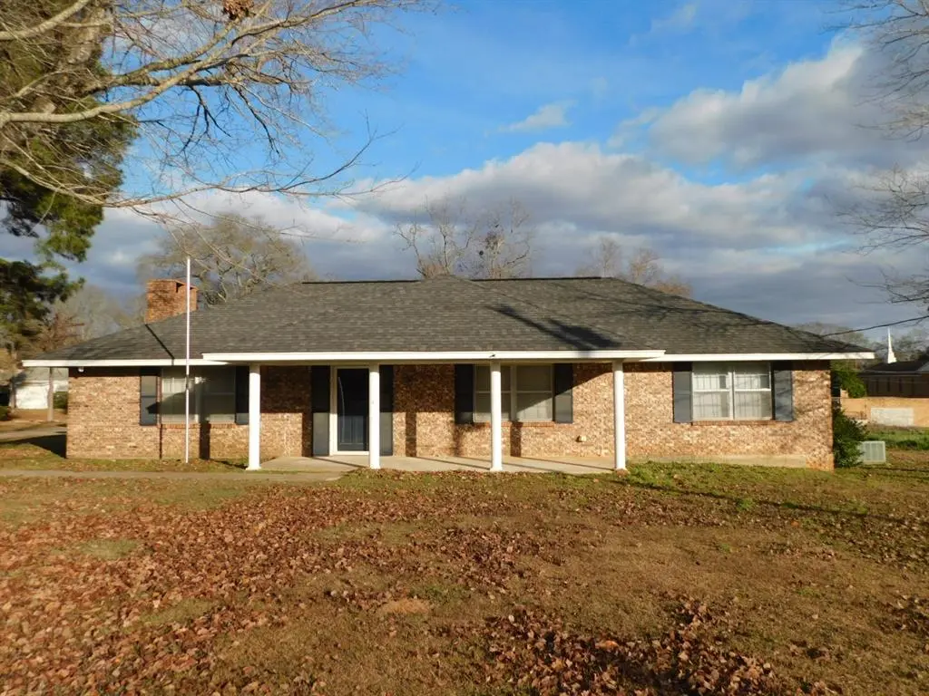 604 NW 7th Street, Springhill, LA 71075