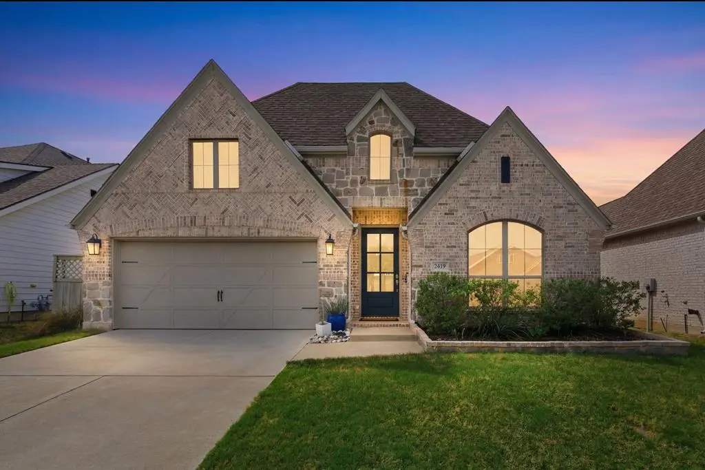 2429 Lazy Dog Lane, Northlake, TX 76247