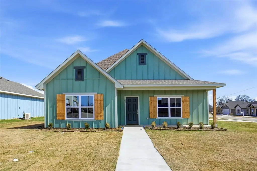 309 Railroad Avenue, Sanger, TX 76266