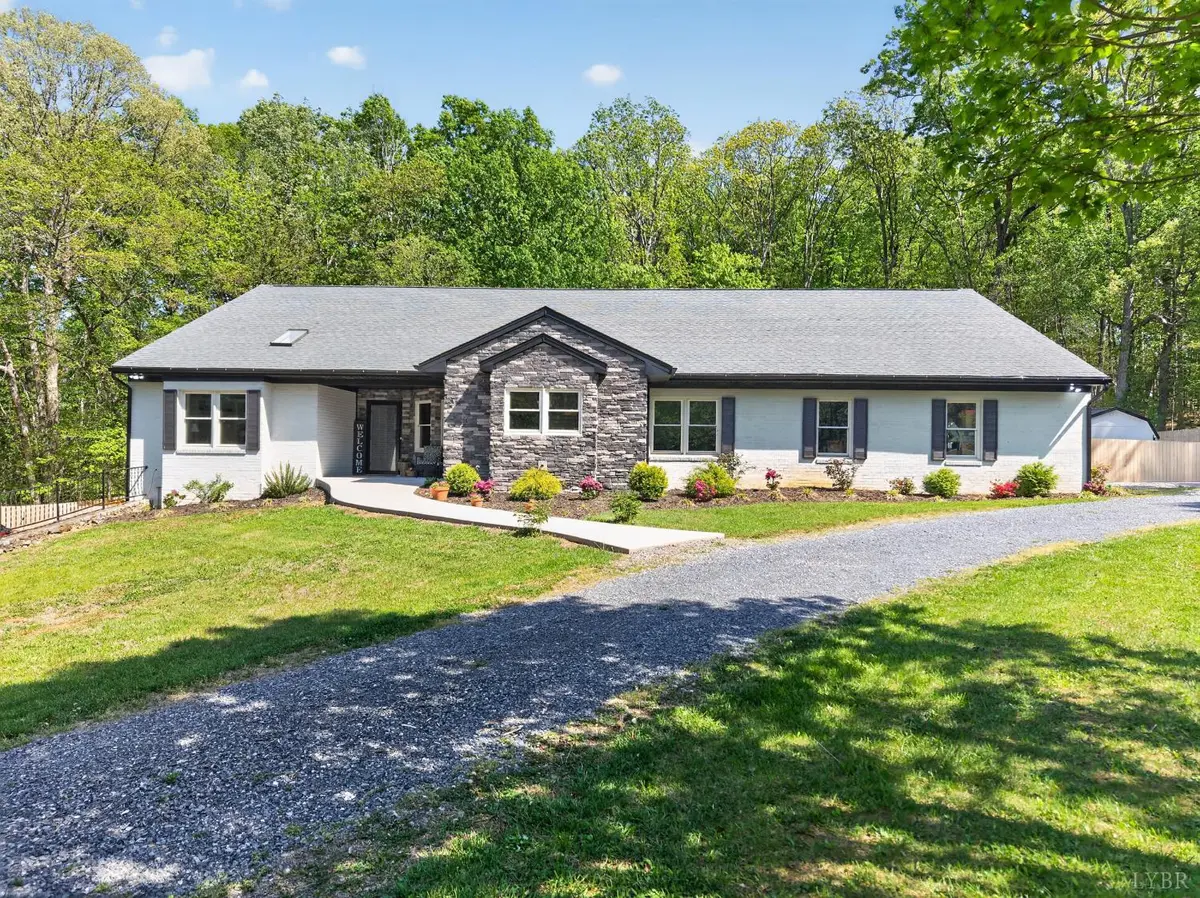 1161 Deer Creek Drive, Bedford, VA 24523