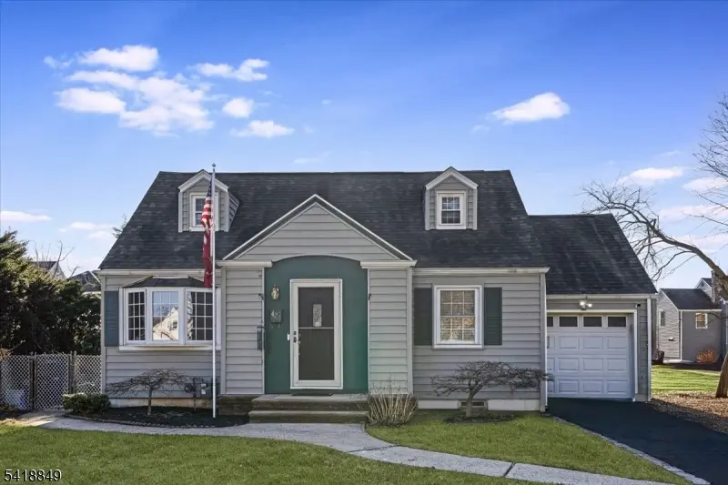 426 Brook Ct, Plainfield City, NJ 07060