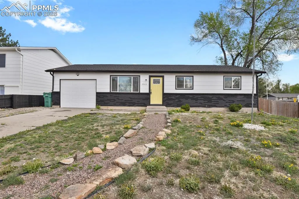 3515 Darkwood PL, Colorado Springs, CO 80910