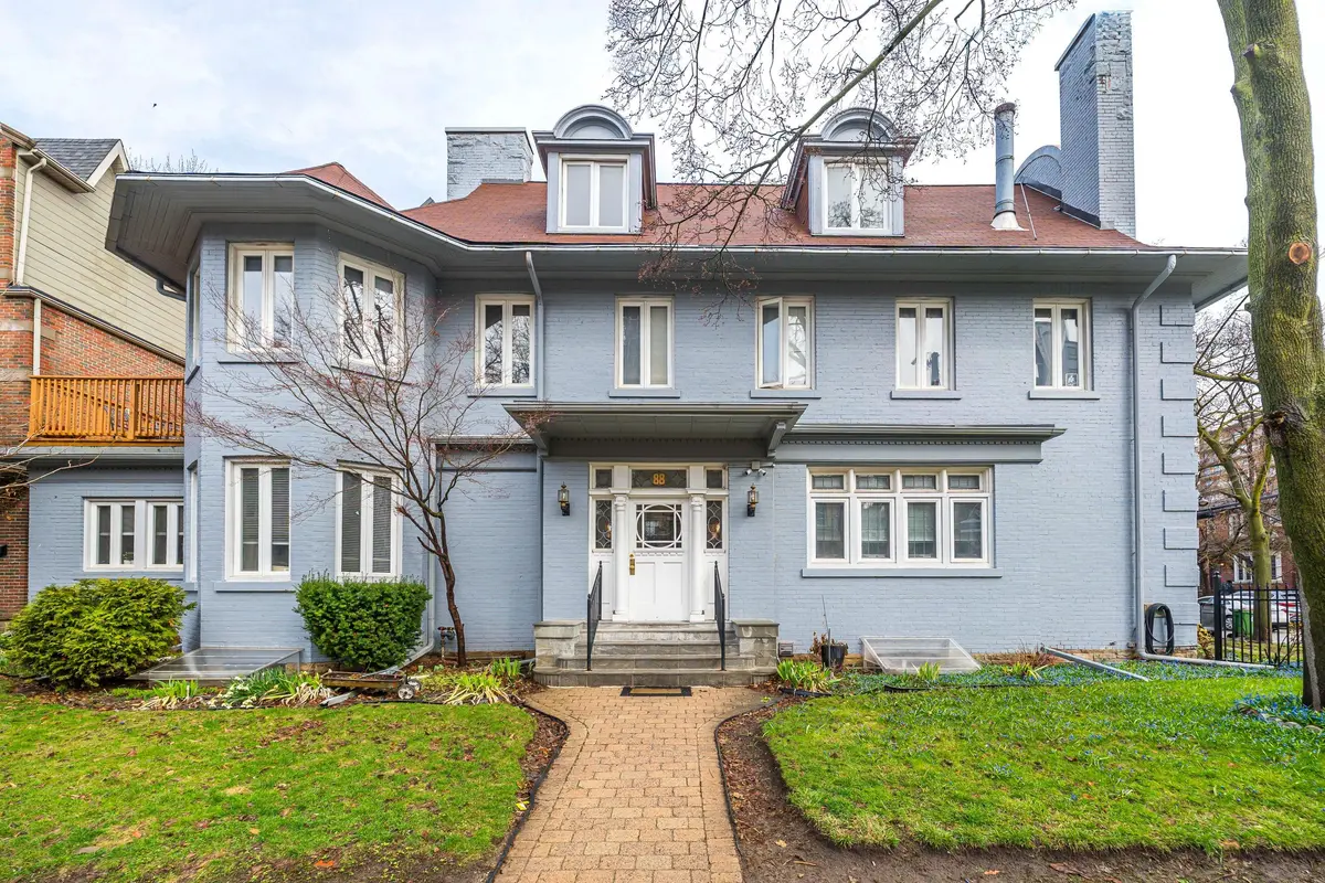 88 Lowther AVE #102, Toronto C02, ON M5R 1E2