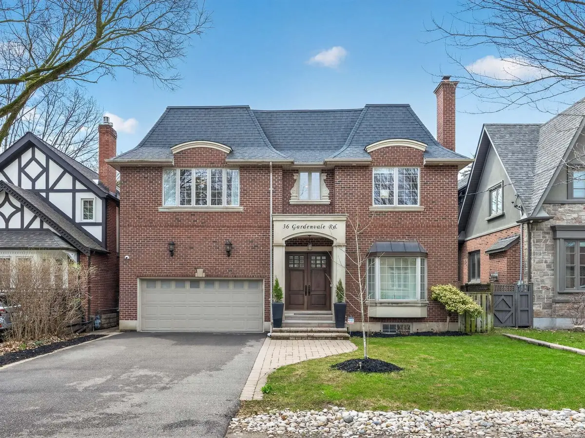 36 Gardenvale RD, Toronto W07, ON M8Z 4B9