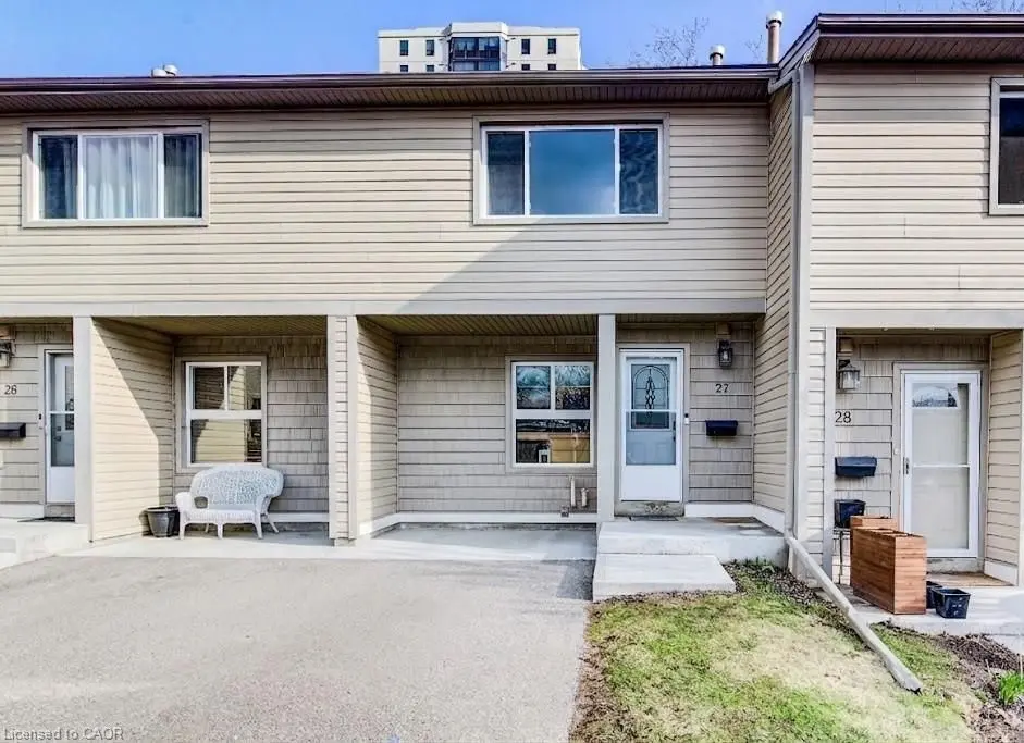 15 GREEN VALLEY DR #27, Kitchener, ON N2P 1K7