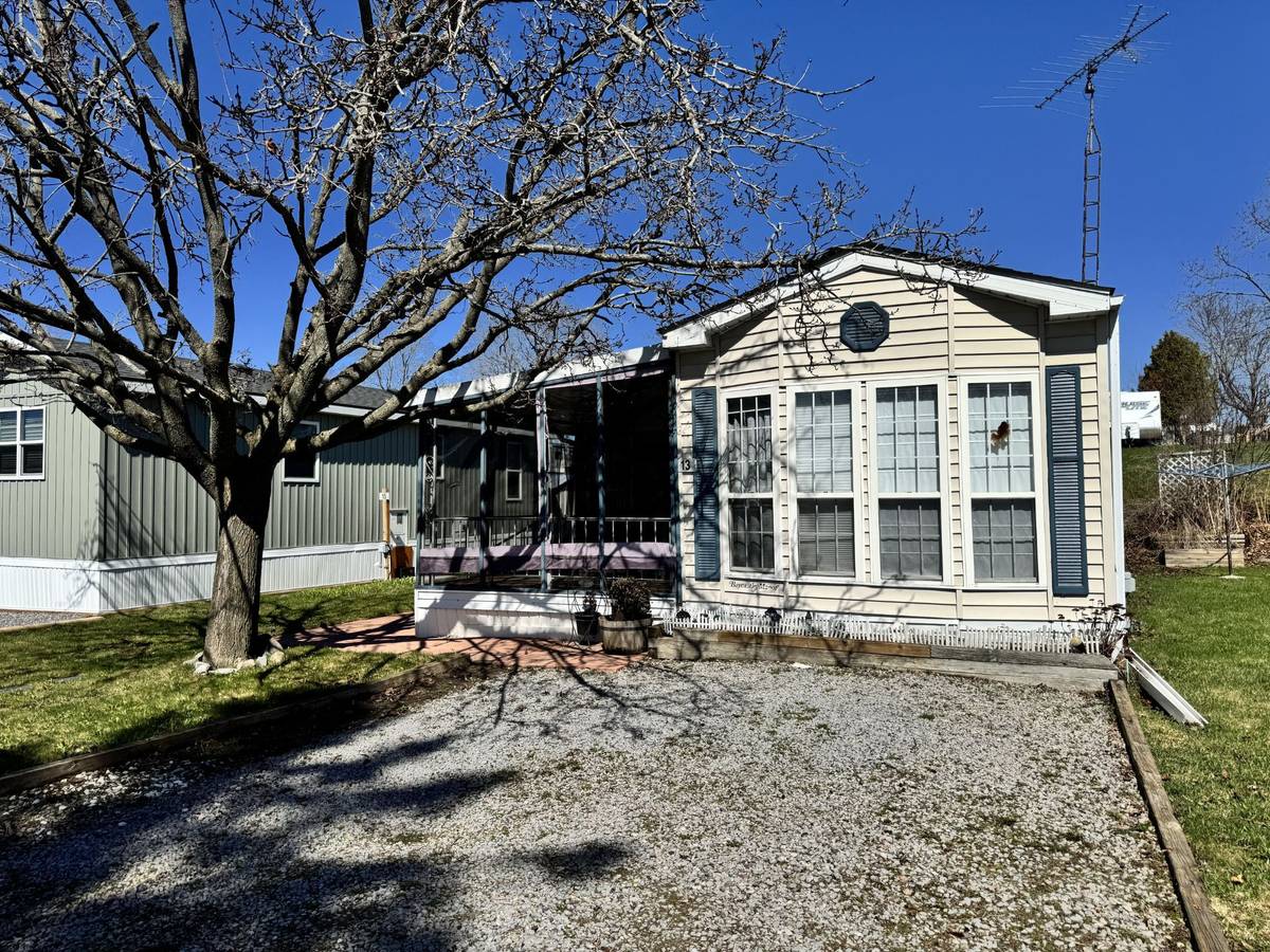 13 Trillium DR, Otonabee-south Monaghan, ON K0L 2G0