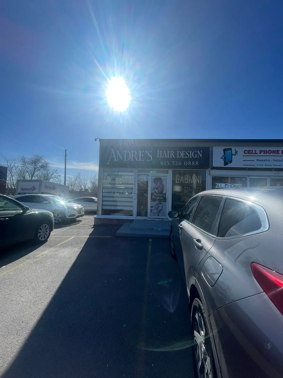 1724 BANK ST, Billings Bridge - Riverside Park And Area, ON K1V 7Y6