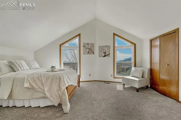 350 Park ST, Palmer Lake, CO 80133